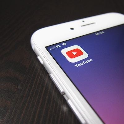 Regole da seguire per aprire un canale youtube dedicato ai minori