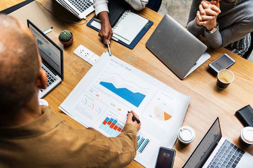 Come calcolare il valore delle conversioni sui social media
