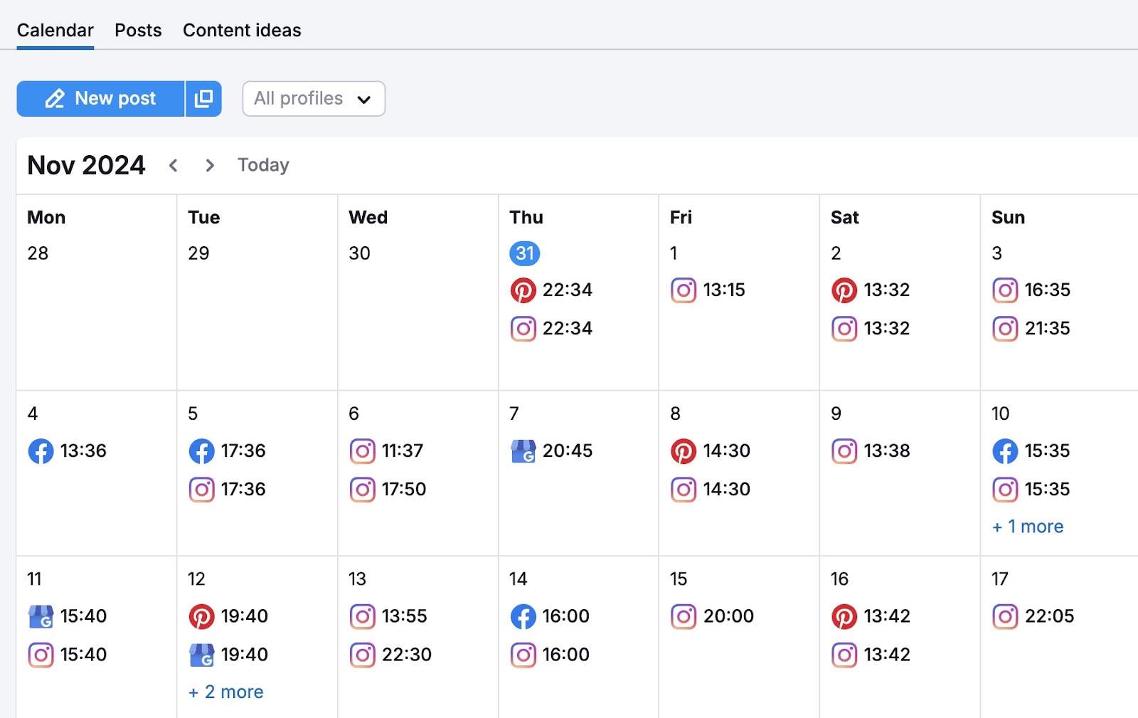 Calendar view on Social Poster showing scheduled posts for the month on different social platforms like Instagram, Facebook, Pinterest, etc.