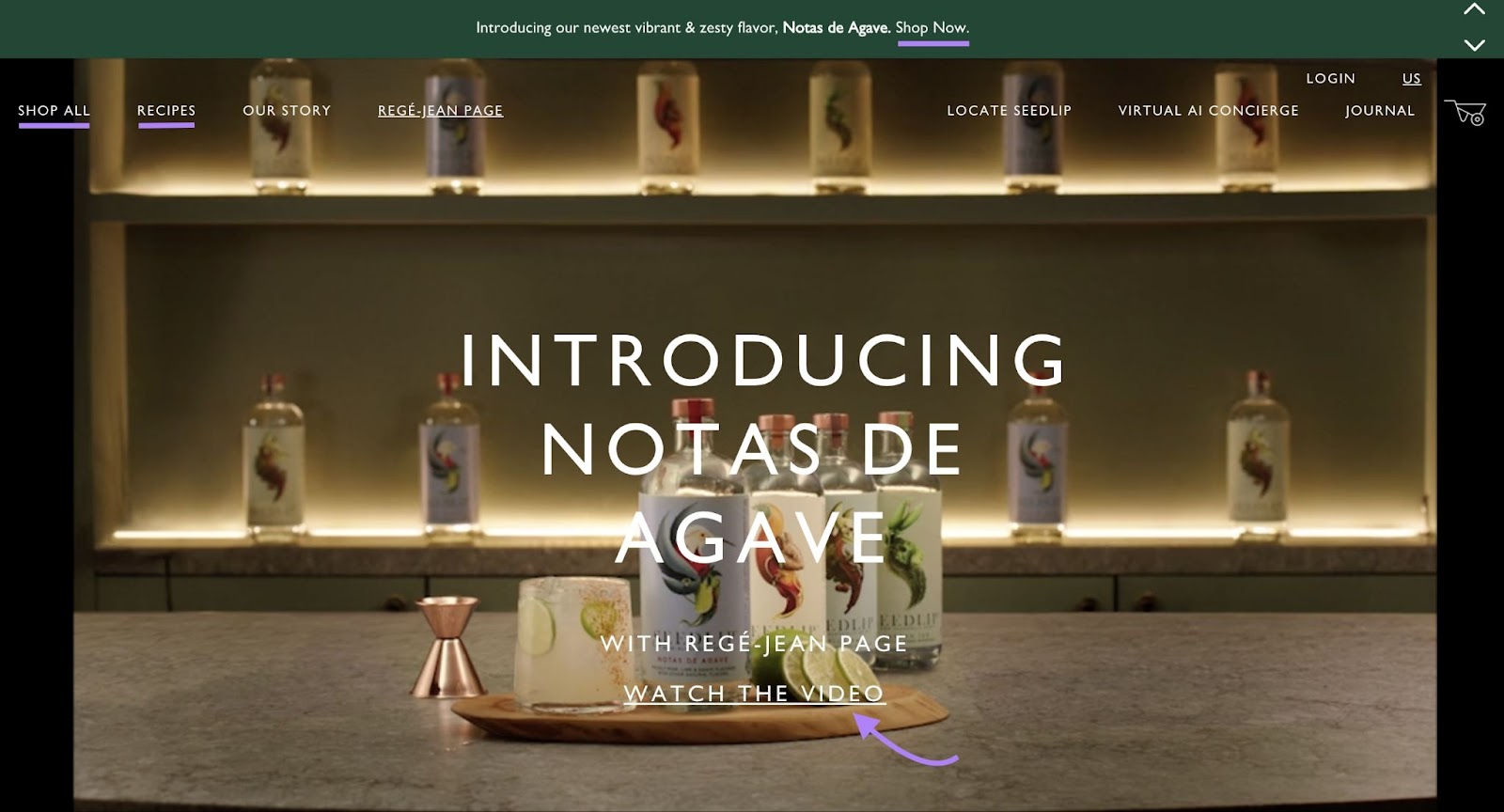 Quatre bouteilles de Seedlip sans alcool avec un lien vers une vidéo de Rege-Jean Page montrant une recette