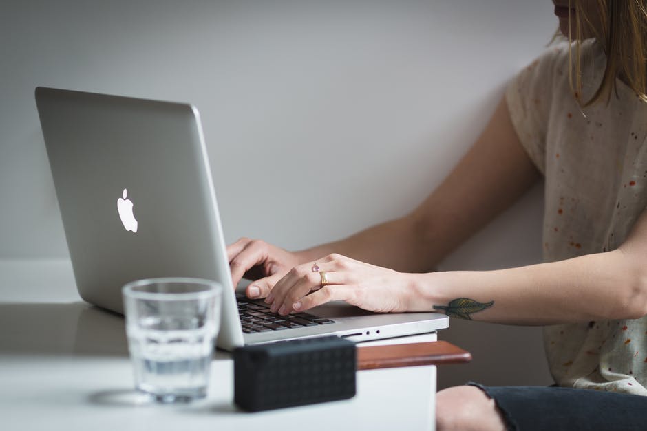Raccontare un'azienda: Tecniche di copywriting- potere alle parole