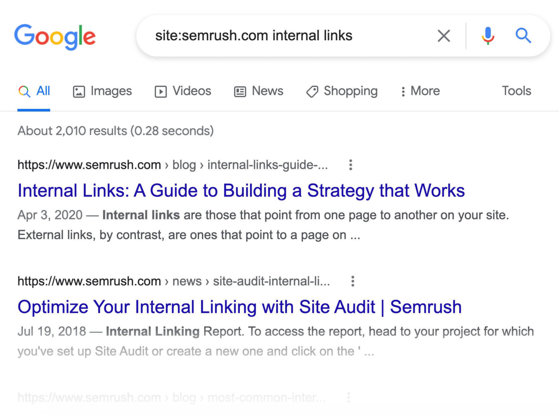 Resultados do Google para páginas da Semrush sobre links internos