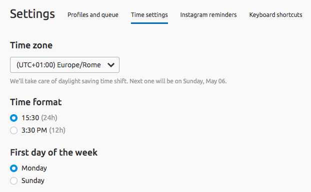 Indica il tuo fuso orario preferito nelle impostazioni di Social media Poster di SEMrush