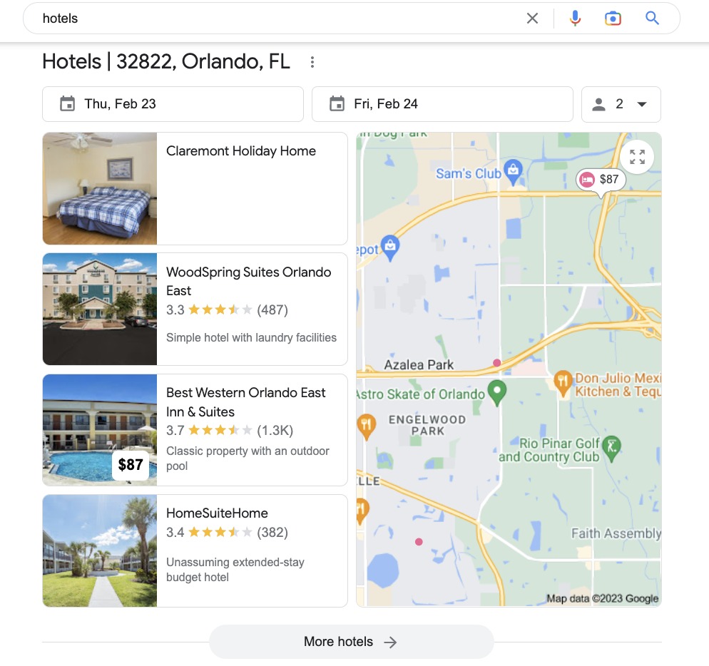 Le bloc Hôtels tel qu’il apparaît en réponse a une requête plus précise effectuée par un internaute situé à Orlando, en Floride.