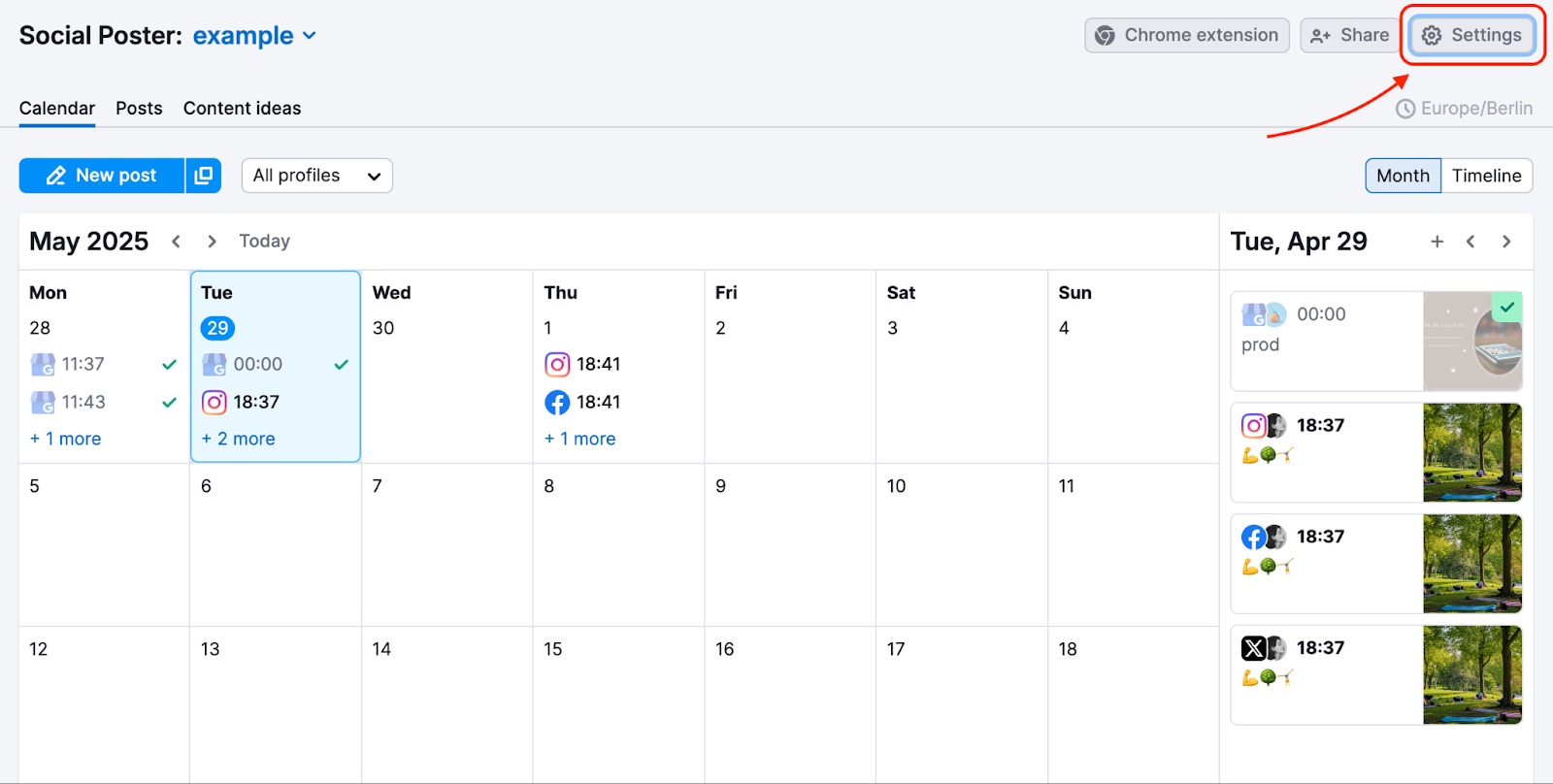 Social Poster calendar view with the Settings button highlighted.